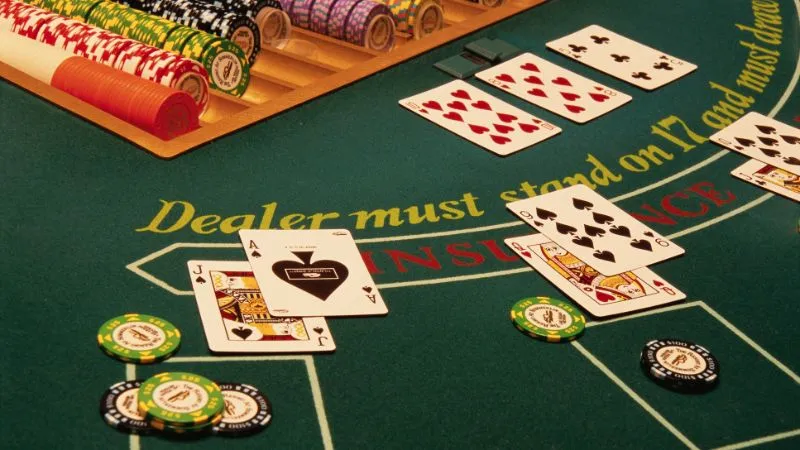 đánh bài trực tuyến casino